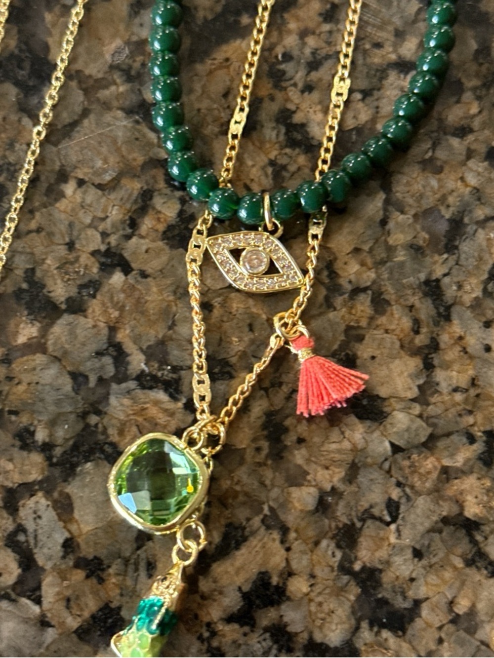 Bundle of Styled Accessories - Resort - Summer - Elegant - Capsule Wardrobe - Picture 14 of 15